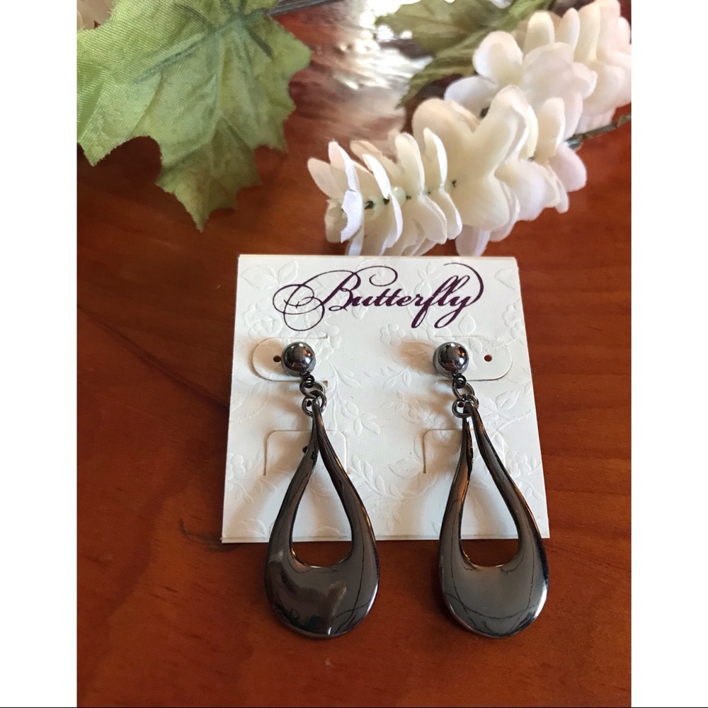 Twisted Drop Earrings